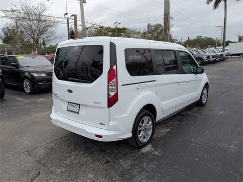 Used 2022 Ford Transit Connect XLT image 16