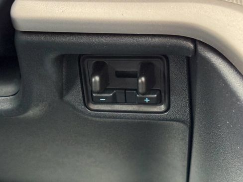 Used 2025 Ford Expedition Max Active image 36