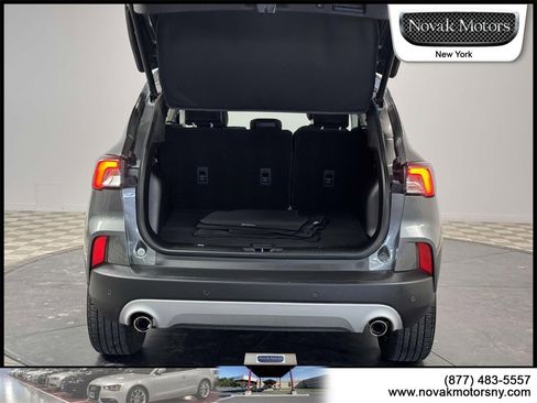 Used 2022 Ford Escape Titanium image 7