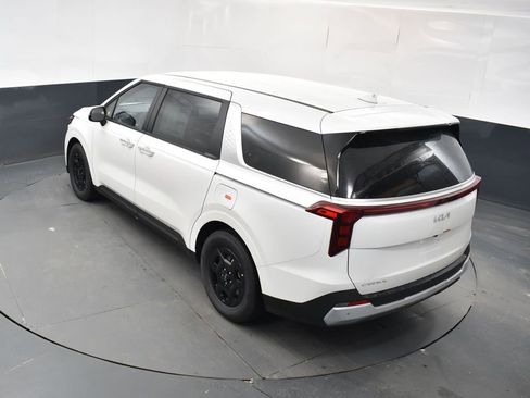 New 2026 Kia Carnival LX FWD image 20