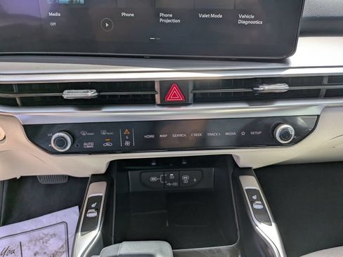 Certified 2026 Kia Sorento S FWD image 25