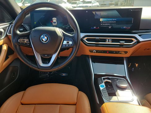 Used 2023 BMW i4 eDrive35 w/ Premium Package RWD image 11