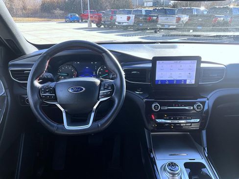 Used 2023 Ford Explorer ST-Line w/ Class IV Trailer Tow Package image 12