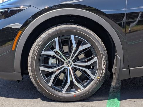 New 2026 Toyota Crown XLE image 10