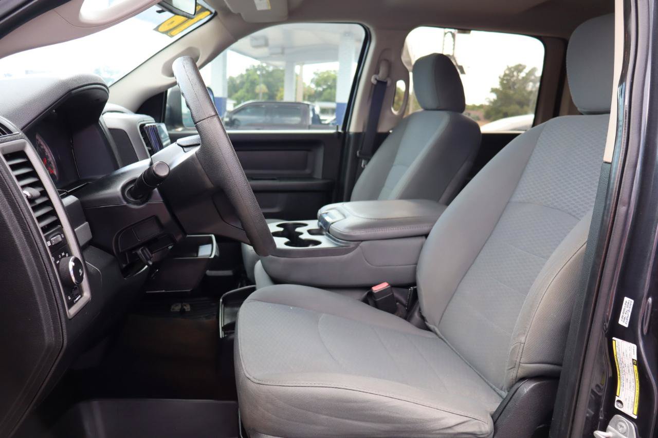Used 2016 RAM 1500 Express RWD image 13