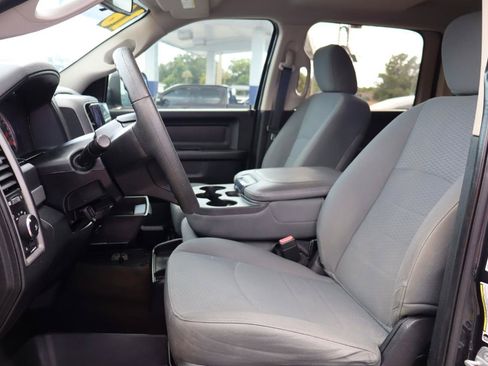 Used 2016 RAM 1500 Express RWD image 13