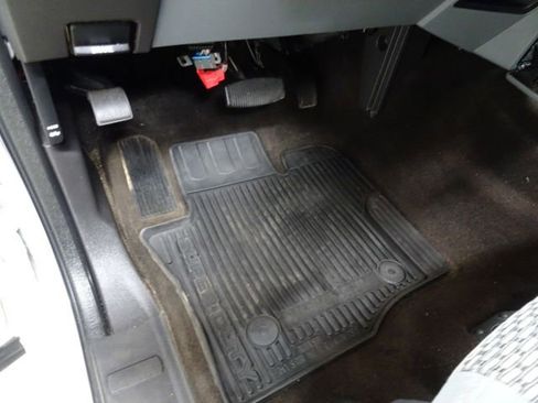 Used 2015 Ford F250 XLT w/ XLT Value Package image 22