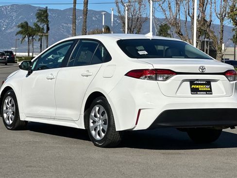 Used 2024 Toyota Corolla LE image 6