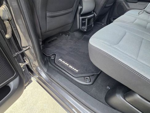 Used 2019 RAM 1500 Big Horn image 18