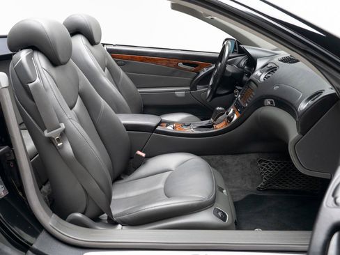Used 2005 Mercedes-Benz SL 500 image 52