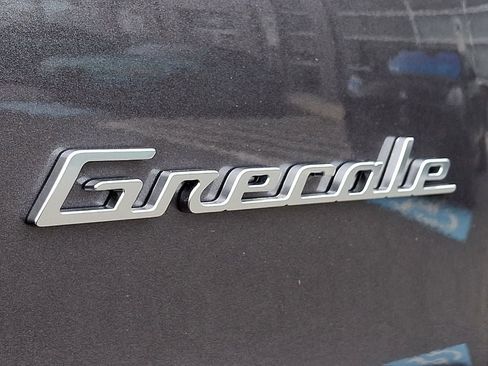 Used 2025 Maserati Grecale Modena AWD/4WD image 43
