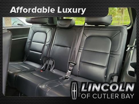 Certified 2022 Lincoln Navigator L Reserve w/ Monochromatic Package image 13