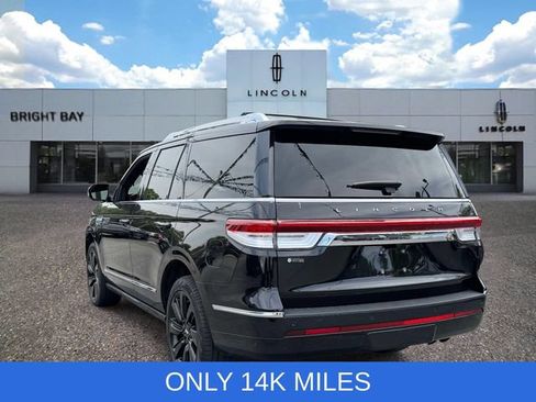 Used 2023 Lincoln Navigator Reserve w/ Monochromatic Package AWD/4WD image 4