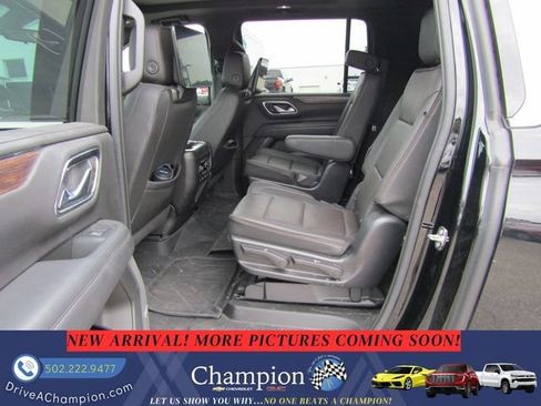 Used 2022 Chevrolet Suburban High Country AWD/4WD image 9