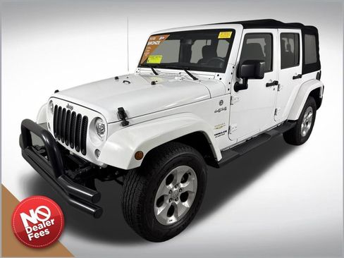 Used 2014 Jeep Wrangler Unlimited Sahara image 8