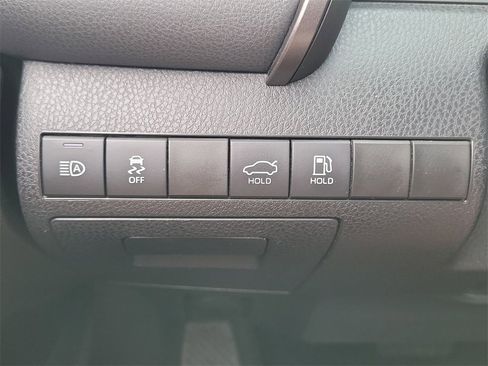 Used 2022 Toyota Camry XSE image 23