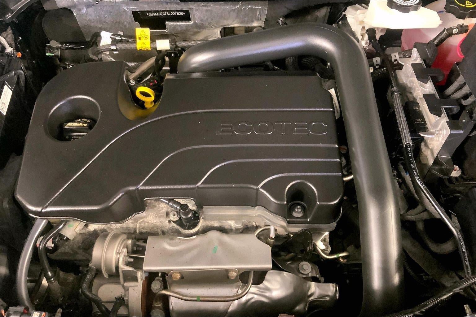 Used 2025 Chevrolet Equinox LT FWD image 10