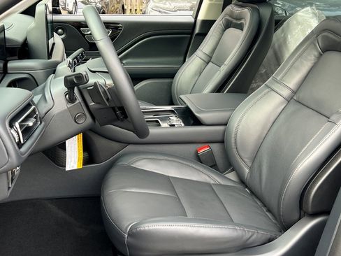 New 2026 Lincoln Aviator Reserve image 16