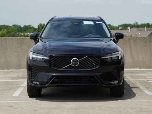New 2026 Volvo XC60 B5 Plus w/ Climate Package image 2