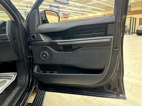 Used 2020 Ford Expedition Platinum image 43