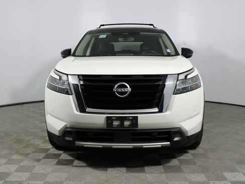 Used 2023 Nissan Pathfinder SL image 22