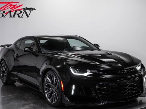 Used 2023 Chevrolet Camaro ZL1 RWD image 7