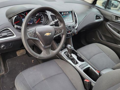 Used 2018 Chevrolet Cruze LT w/ Sun And Sound Package image 16