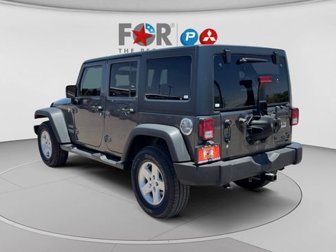 Used 2017 Jeep Wrangler Unlimited Sport w/ Quick Order Package 24S AWD/4WD image 3