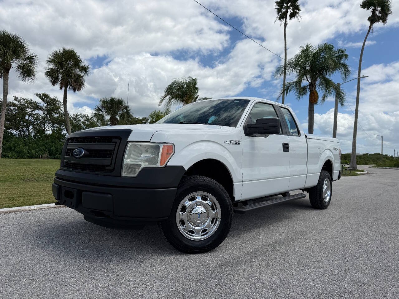 Used 2014 Ford F150 XL w/ Power Equipment Group AWD/4WD image 1