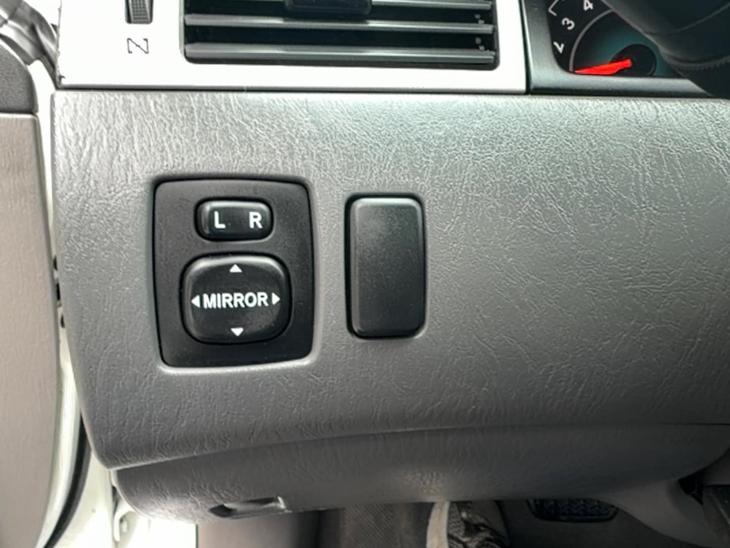 Used 2007 Toyota Solara SE FWD image 12