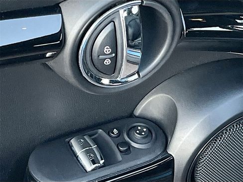Used 2024 MINI Cooper S image 18