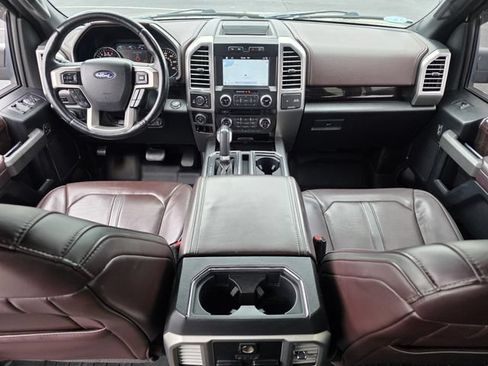 Used 2017 Ford F150 Platinum w/ Equipment Group 701A Luxury AWD/4WD image 8