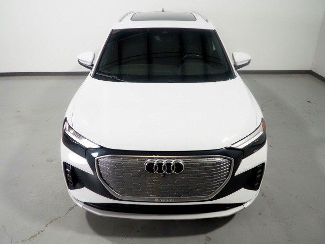 Used 2023 Audi Q4 e-tron Premium Plus w/ Premium Plus RWD image 11