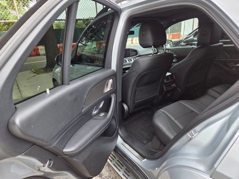 Used 2022 Mercedes-Benz GLE 350 4MATIC w/ AMG Line Exterior image 15