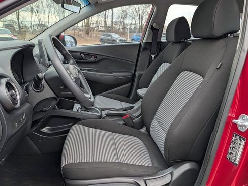 Used 2023 Hyundai Kona SE AWD/4WD image 8