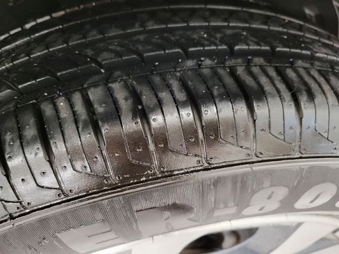 Used 2021 Subaru Outback Touring w/ Popular Package #2 image 5