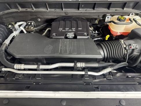 Used 2023 Chevrolet Silverado 1500 LT image 9