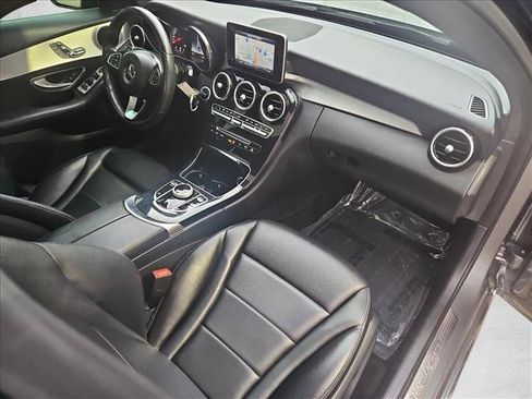 Used 2018 Mercedes-Benz C 300 Sedan image 23