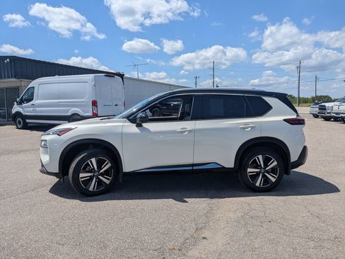 Used 2021 Nissan Rogue SL w/ Premium Package FWD image 7
