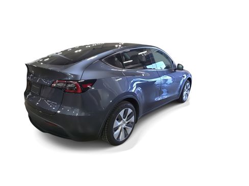 Certified 2023 Tesla Model Y Long Range AWD/4WD image 6