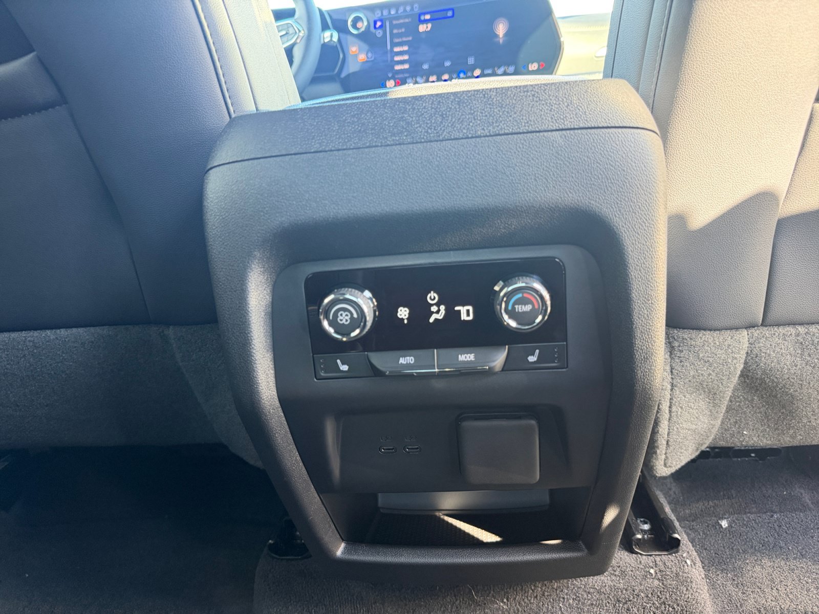 New 2026 Chevrolet Traverse High Country AWD/4WD image 32