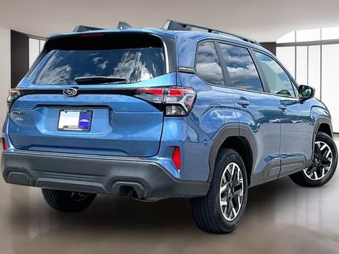 Used 2025 Subaru Forester Premium w/ Convenience Package #1 AWD/4WD image 6