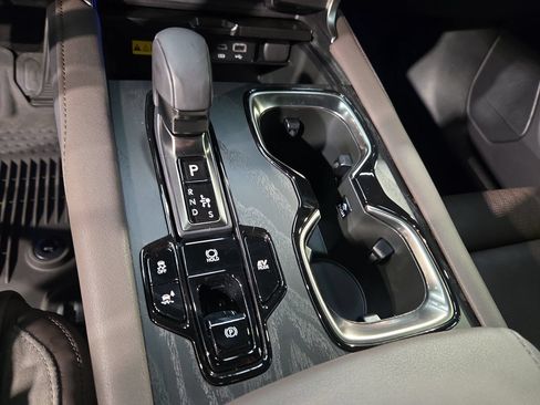 Used 2025 Lexus RX 350 w/ Convenience Package AWD/4WD image 34