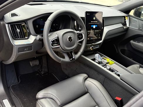 New 2026 Volvo XC60 B5 Ultra w/ Protection Package Premier AWD/4WD image 14