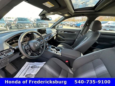 Certified 2025 Honda Civic Sport image 18