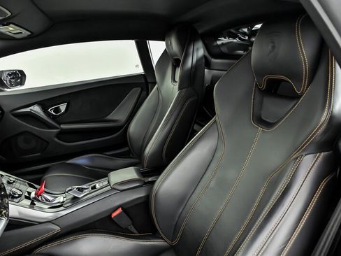 Used 2018 Lamborghini Huracan LP 580-2 RWD image 21