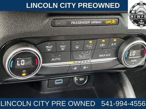 Used 2021 Ford Escape SE image 19