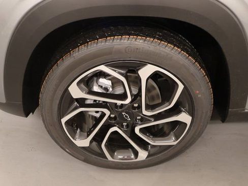 New 2026 Chevrolet Trax RS w/ Sunroof Package image 6