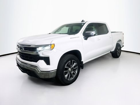 Used 2023 Chevrolet Silverado 1500 LT image 3