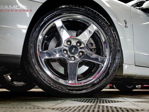 Used 2004 Ford Mustang Cobra RWD image 10